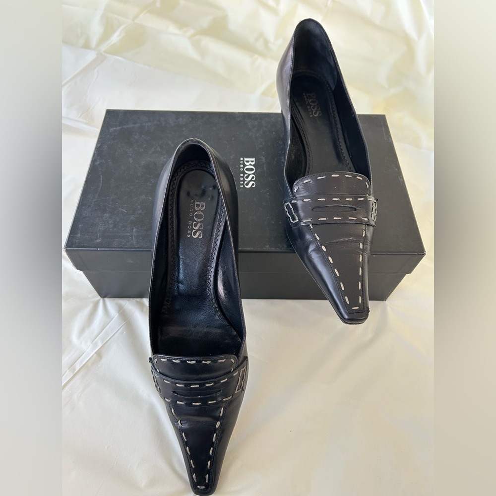 Boss Black Leather shoes with White Stitching, size 37